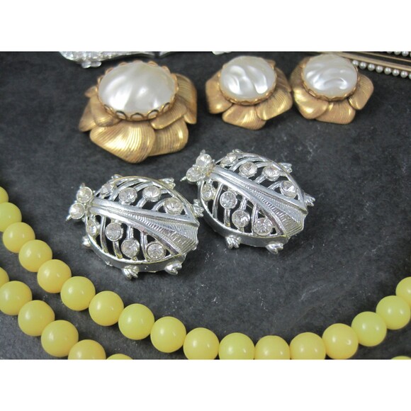 Destash Lot of 7 Vintage Jewelry Sets - Picture 8 of 9